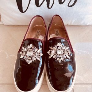 BADGLEY MISCHKA slip on loafers. Leather upper, rubber sole. Beaded embellished